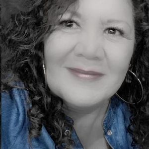 Meet your Posher, Aida